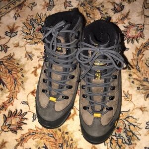 Jack Wolfskin Hiking Boots